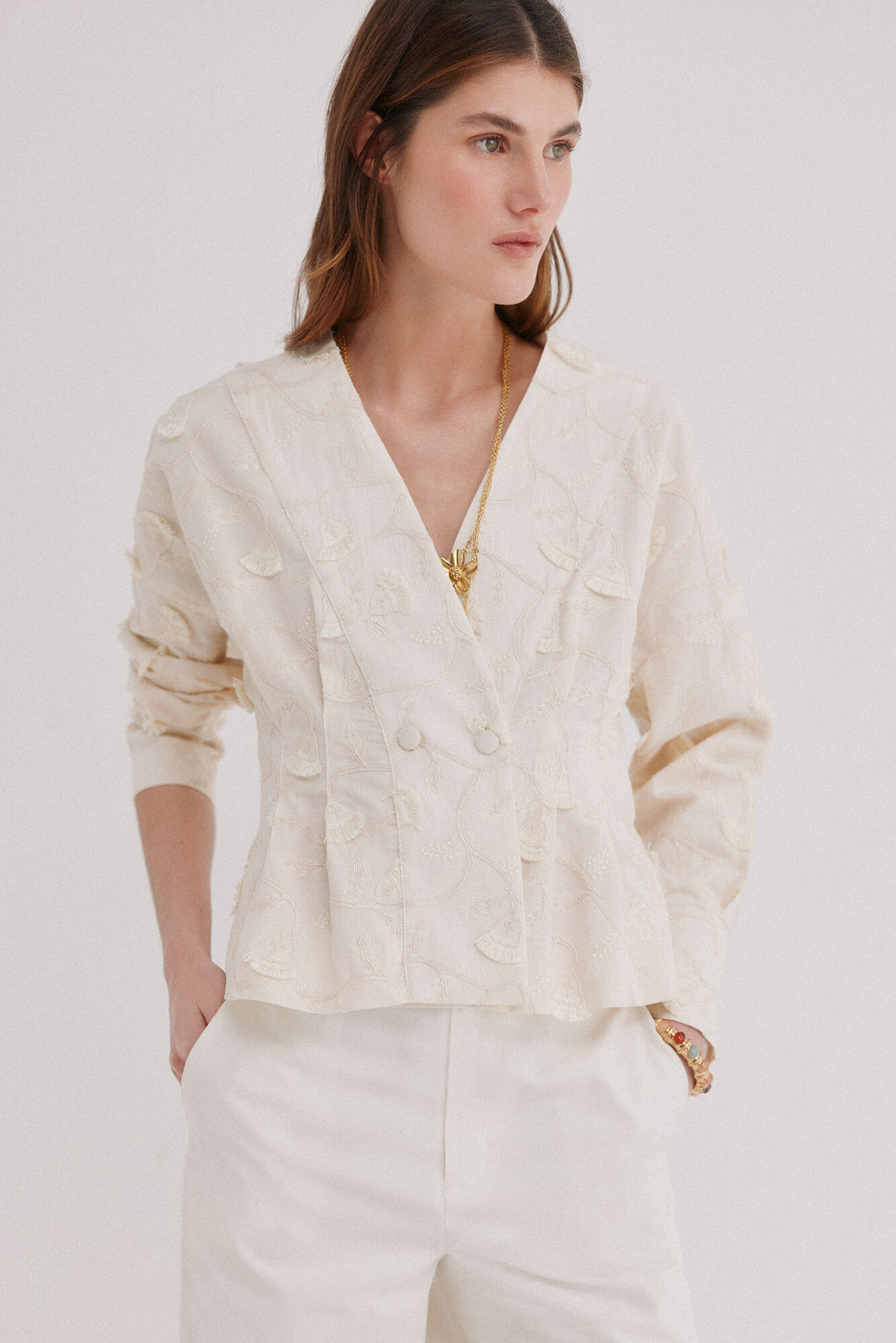 Hoss Intropia Gema. Blusa bordada