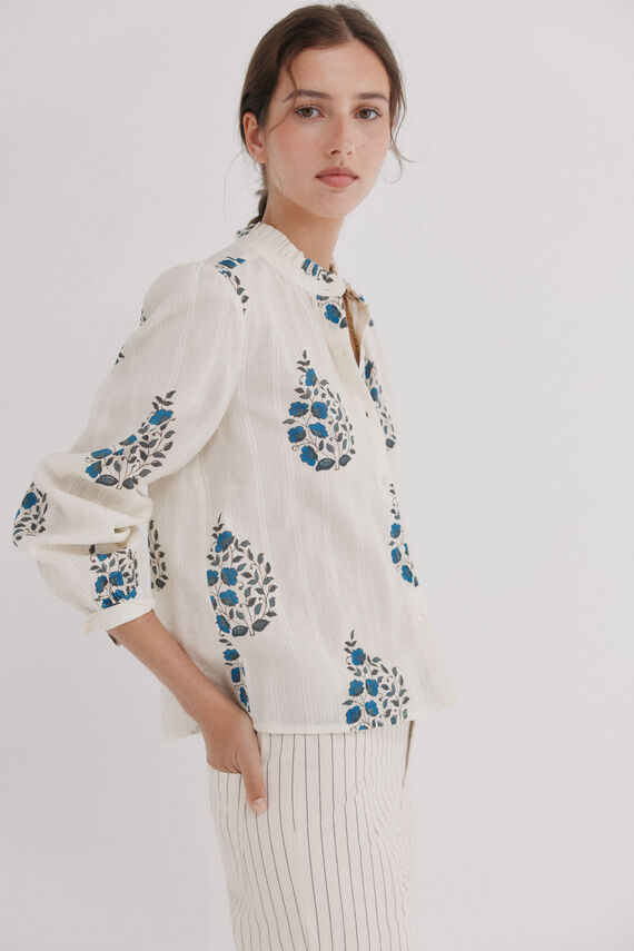 Chanel. Blusa estampada
