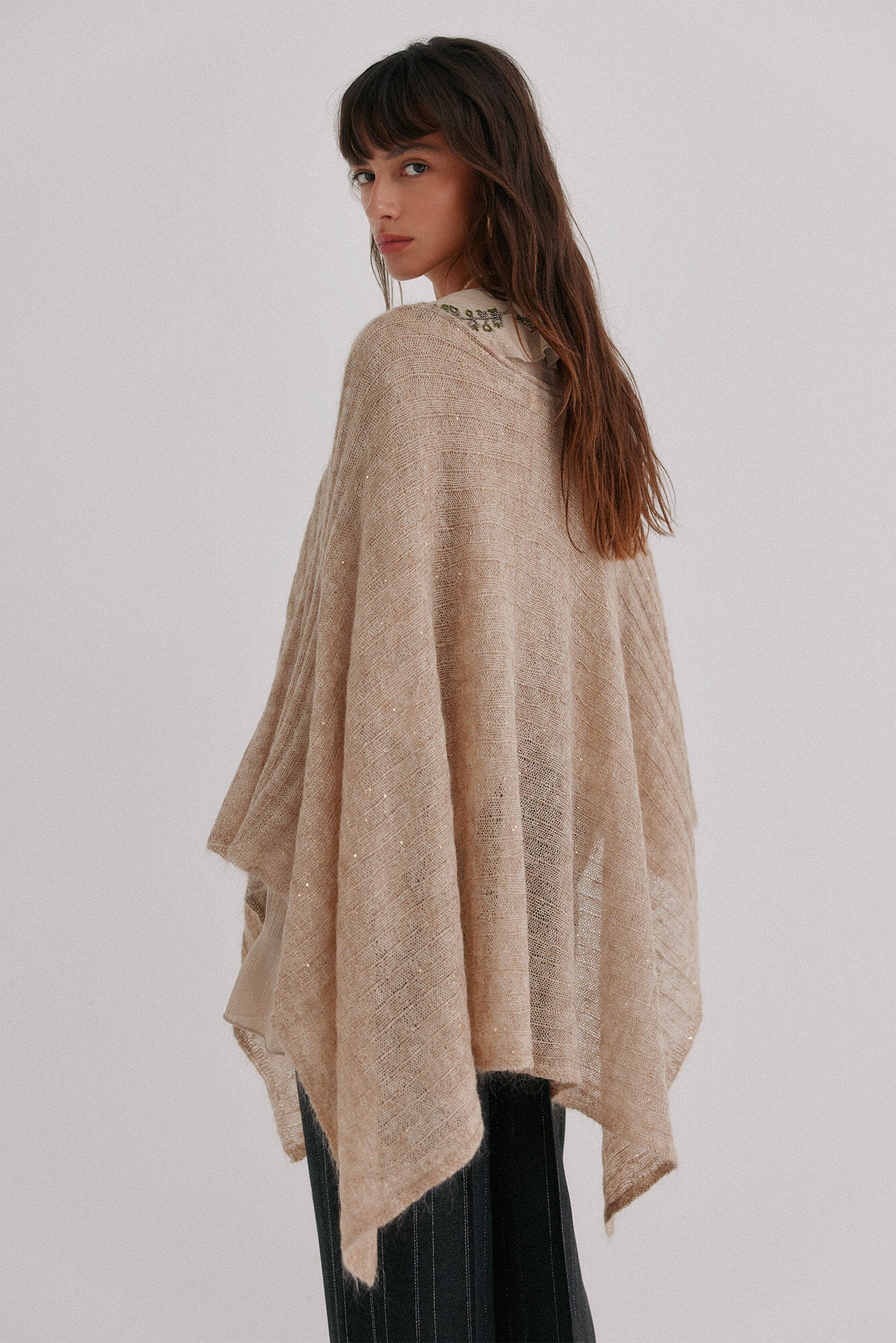 Hoss Intropia N&auml;elle. Capa de malha