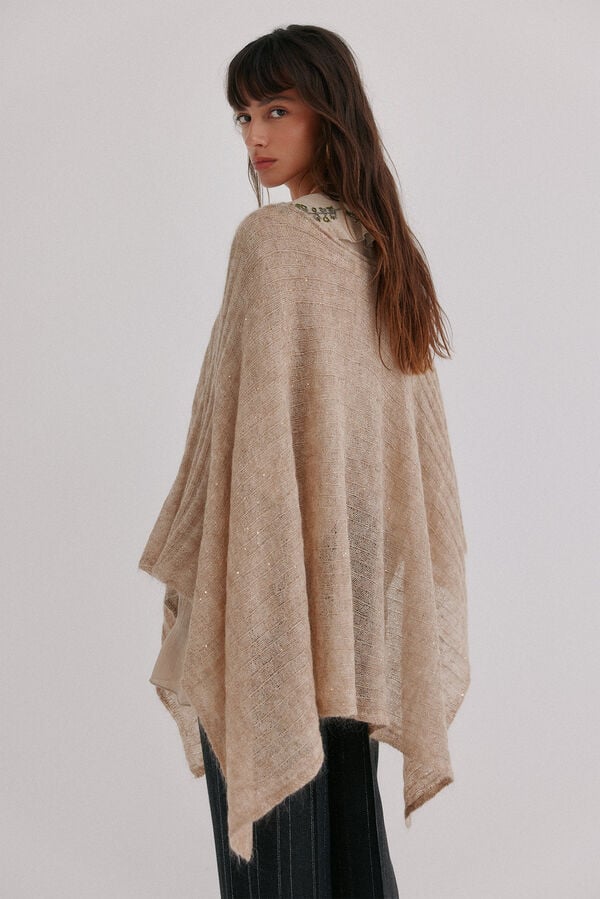 Hoss Intropia Näelle. Capa tricot Beige