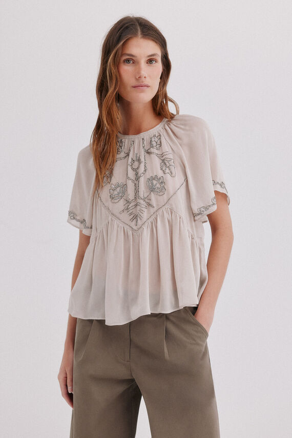 Carol. Blusa fluída