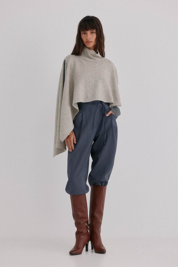 Hoss Intropia Nerea. Capa com lurex Verde