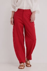Hoss Intropia P&iacute;a. Pantal&oacute;n tiro medio bordado