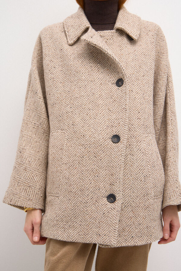 Hoss Intropia Adriana. Oversized herringbone coat Ivory