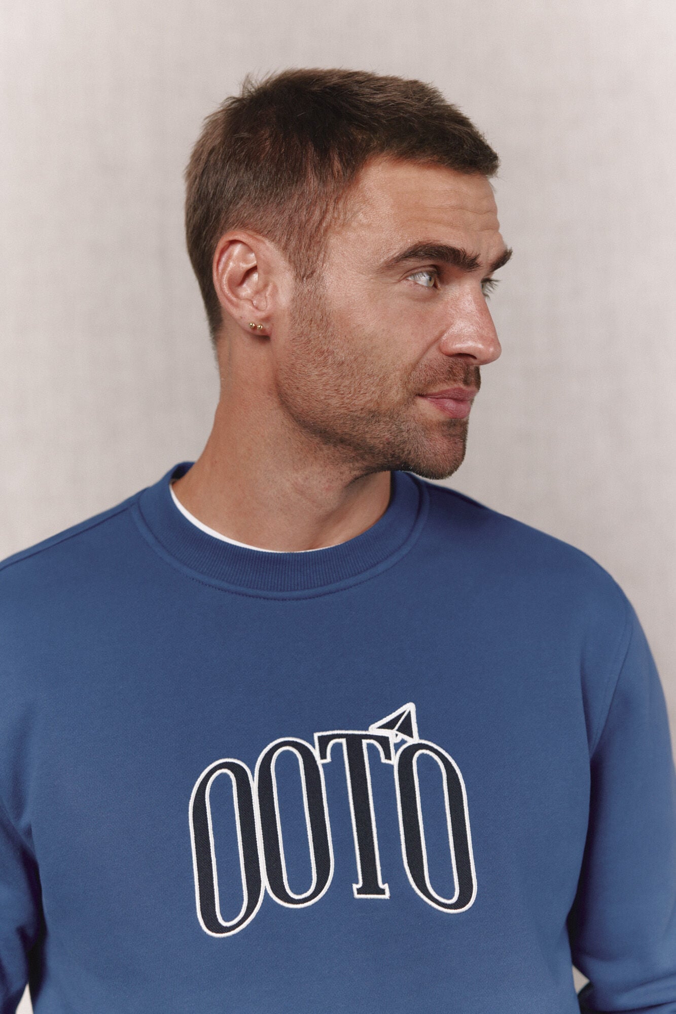 OOTO Sudadera logo bordado