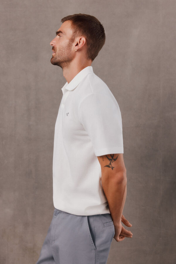 OOTO Polo de textura com gola aberta Branco