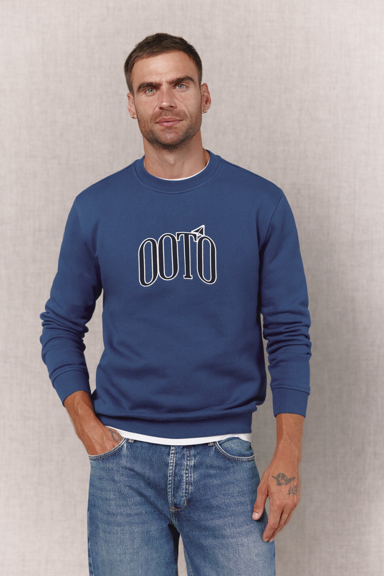 OOTO Sudadera logo bordado
