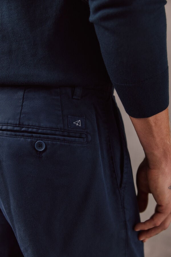 OOTO Cal&ccedil;a de fato coordenado em sarja Azul