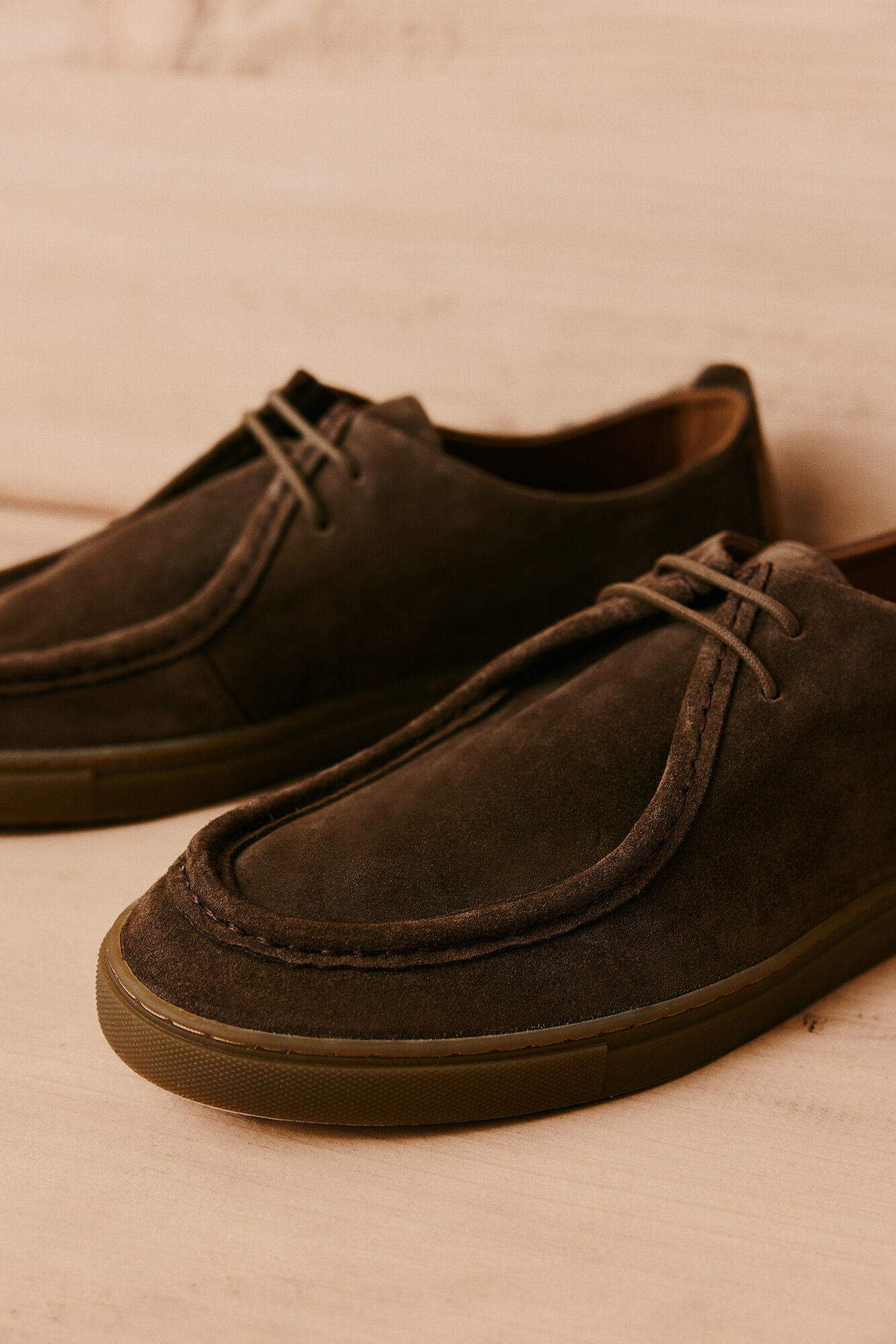 OOTO Sapato wallabee em croute