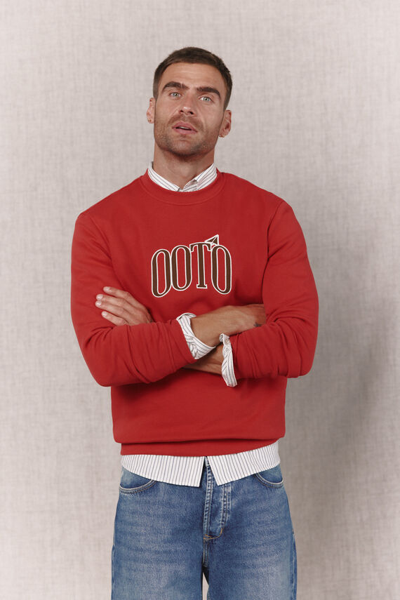 Sudadera logo bordado