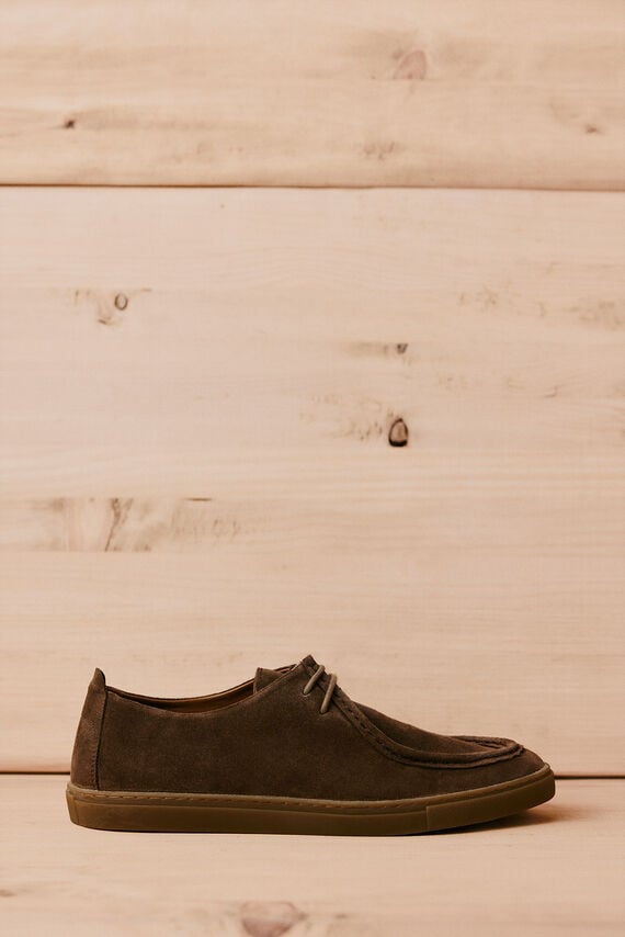 Zapato wallabee serraje