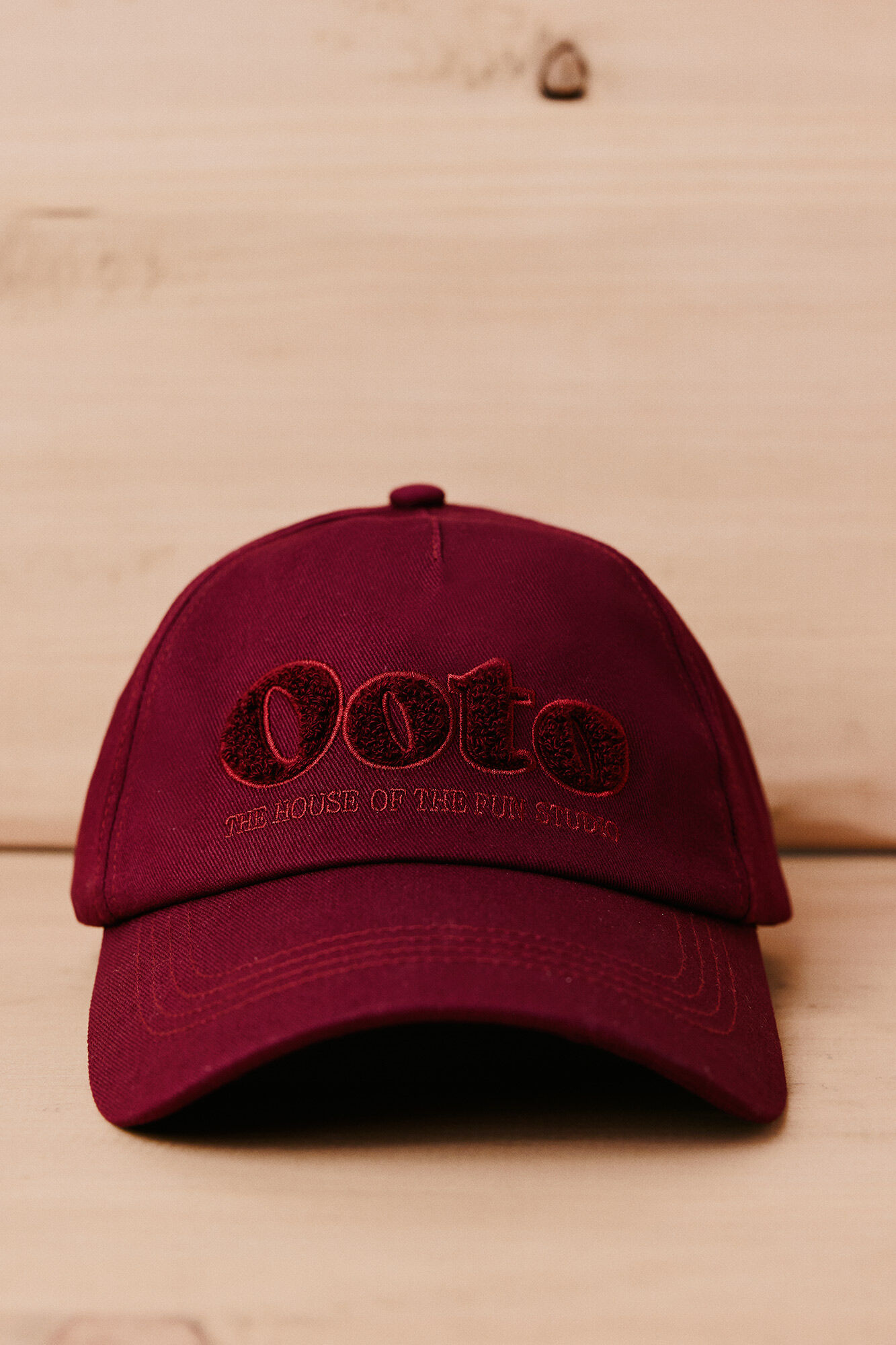 OOTO Gorra visera textil