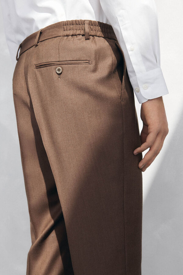 Pedro del Hierro Regular fit darted chino trousers Brown