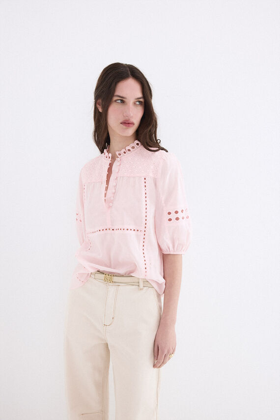 Blusa romántica calados