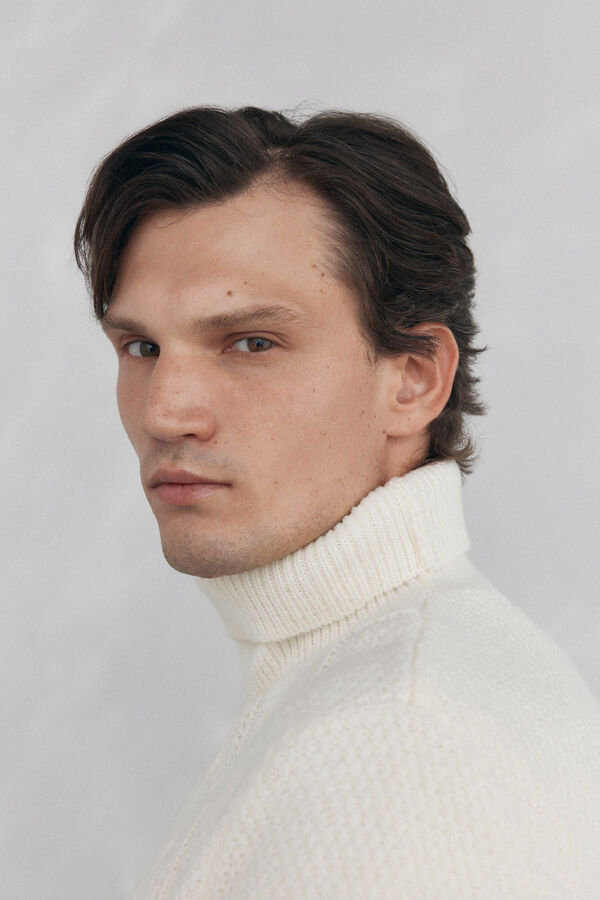 Pedro del Hierro High neck cable- wool sweater Ecru