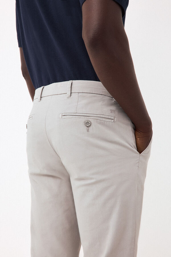 Pedro del Hierro Lightweight structure slim chinos Grey