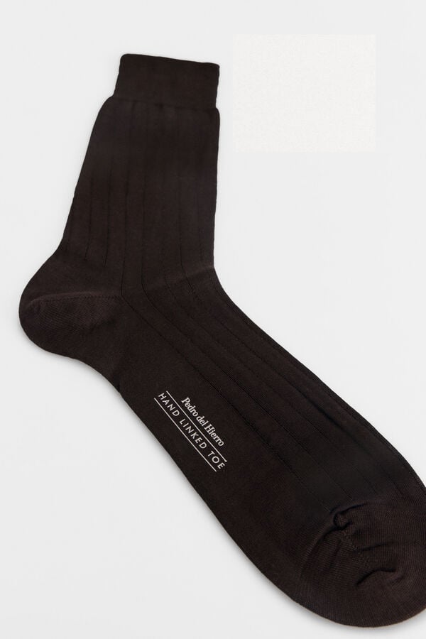 Pedro del Hierro Plain dress socks Brown