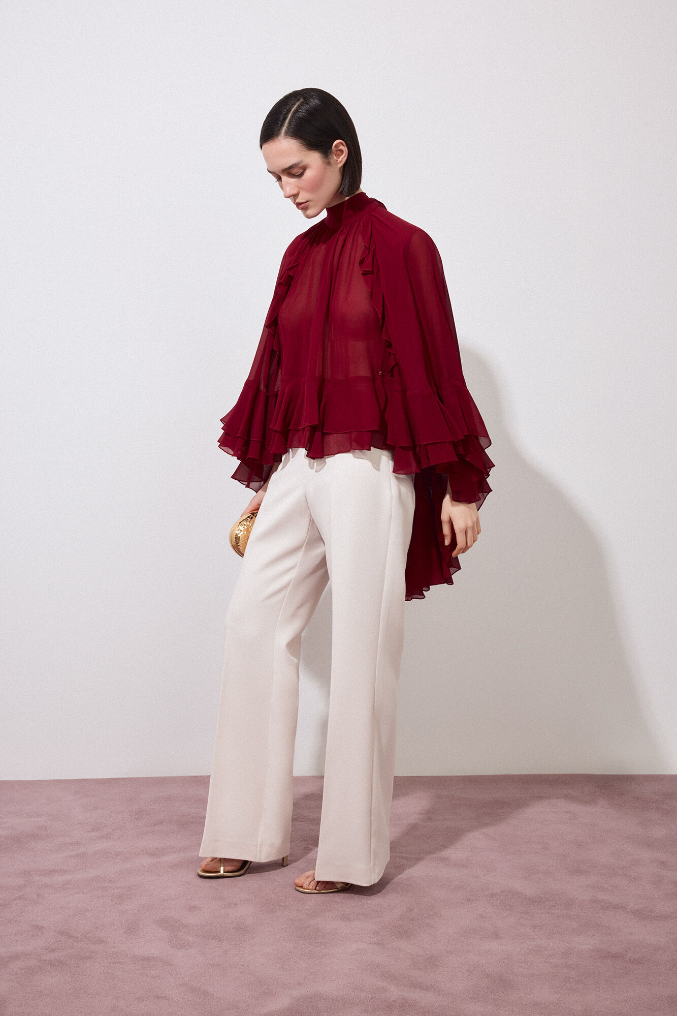 Pedro del Hierro Plain ruffled cape