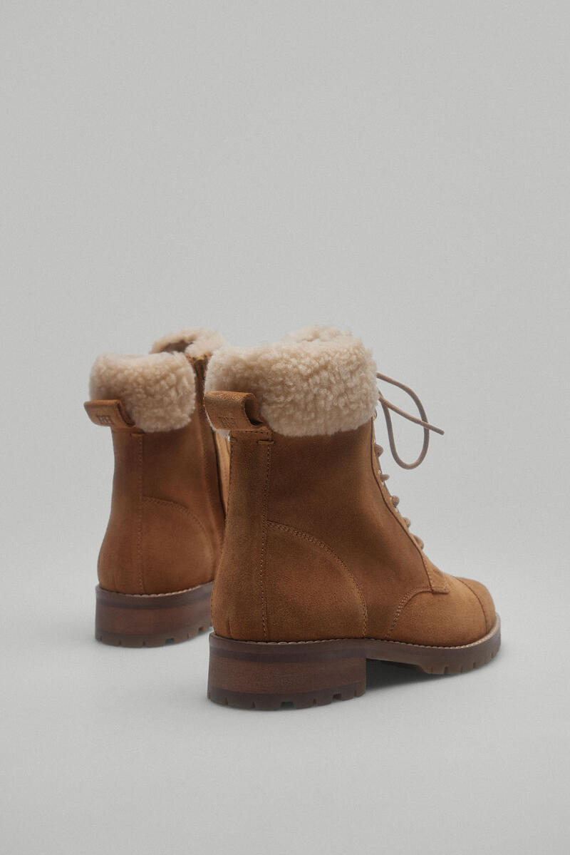 Pedro del Hierro Leather worker ankle boots with sheepskin Beige
