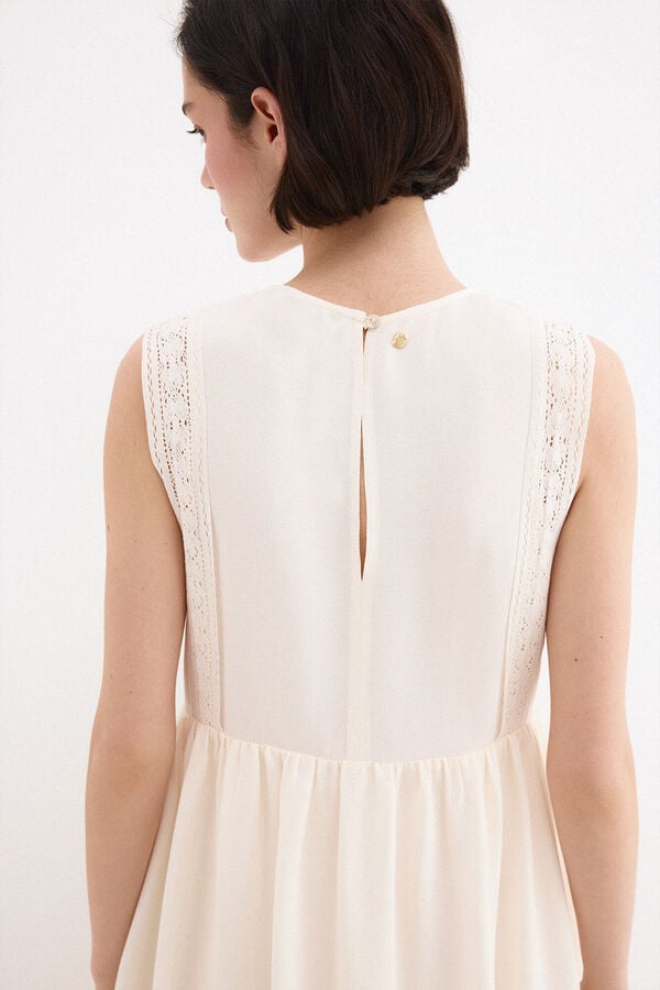 Pedro del Hierro Vestido rom&acirc;ntico bordado Branco