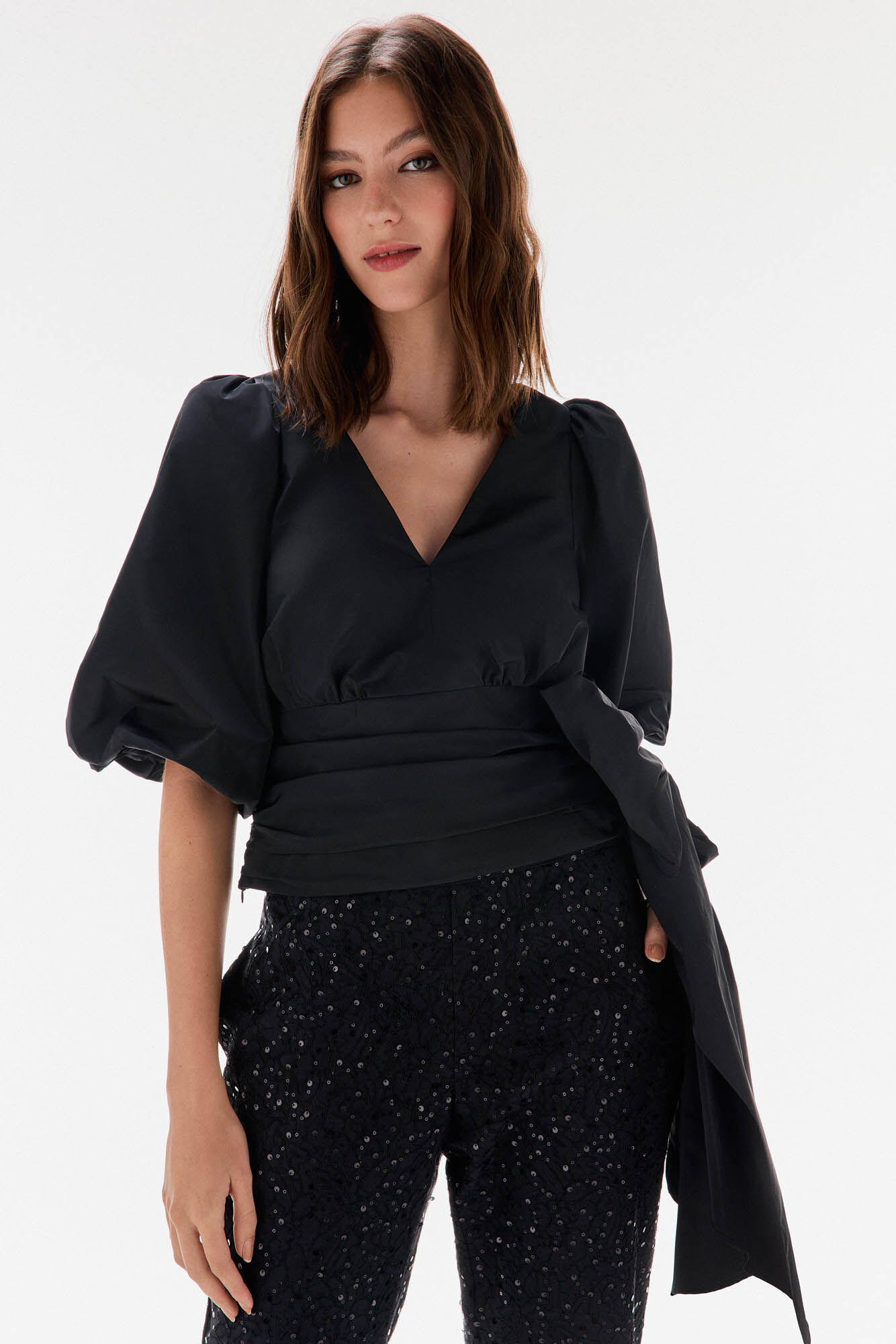 TFP by Tamara Falc&oacute; Taffeta blouse with bow or tie