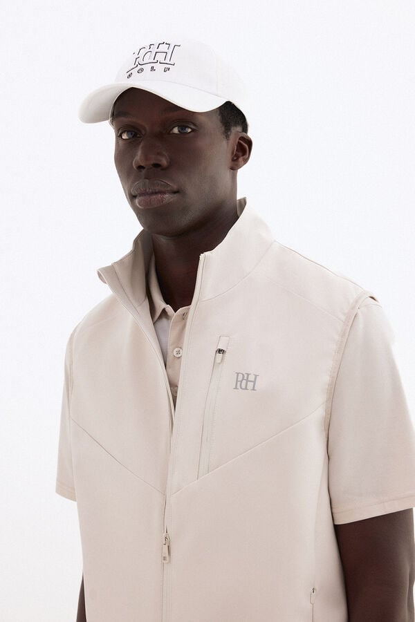 Pedro del Hierro Plain golf gilet Beige