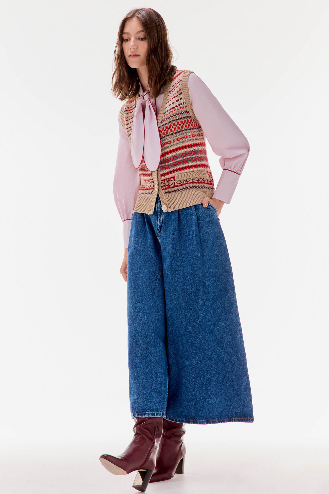 TFP by Tamara Falc&oacute; Chaleco jacquard geom&eacute;trico