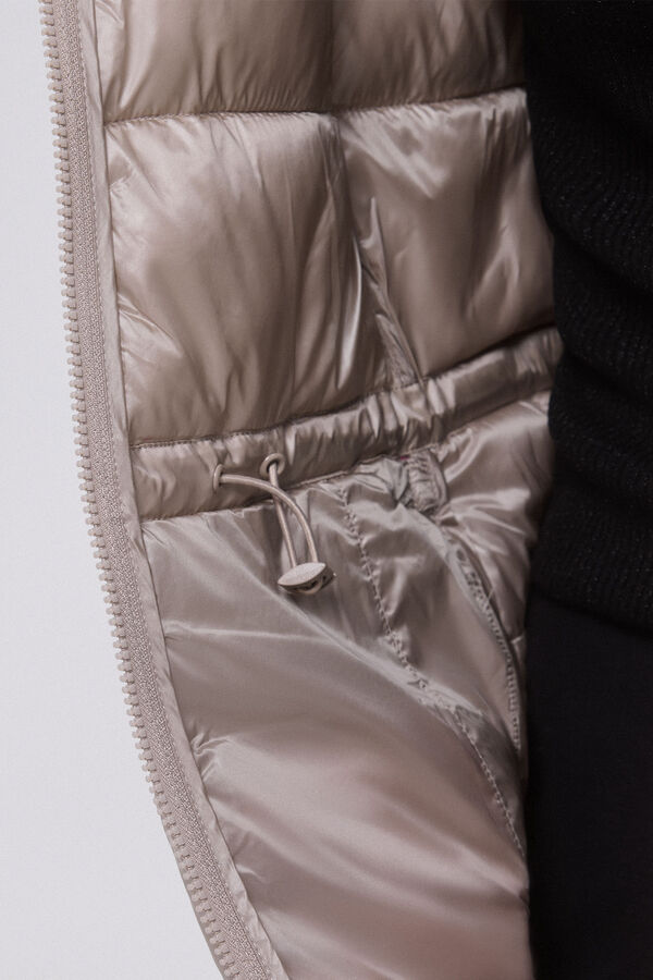 Pedro del Hierro Parka acolchada capucha Beige
