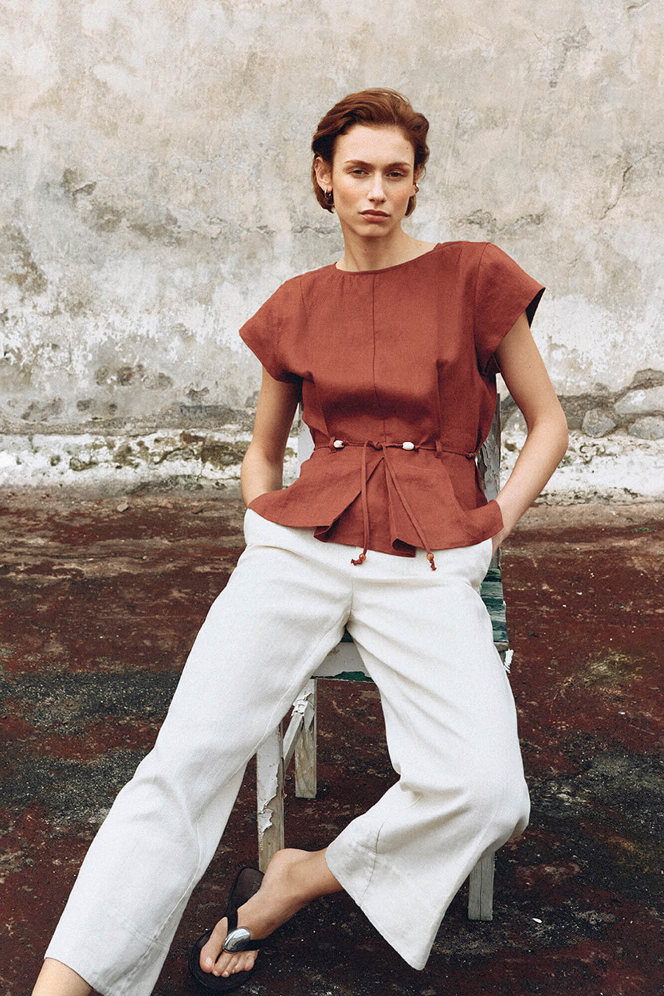 Pedro del Hierro Top em linho com cinto