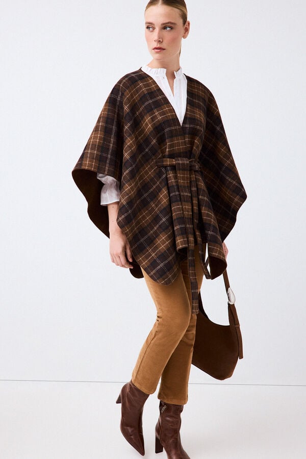 Pedro del Hierro Long shawl Burgundy