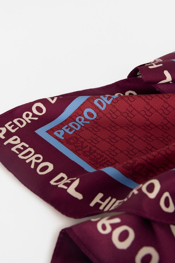 Pedro del Hierro Logo shawl Red