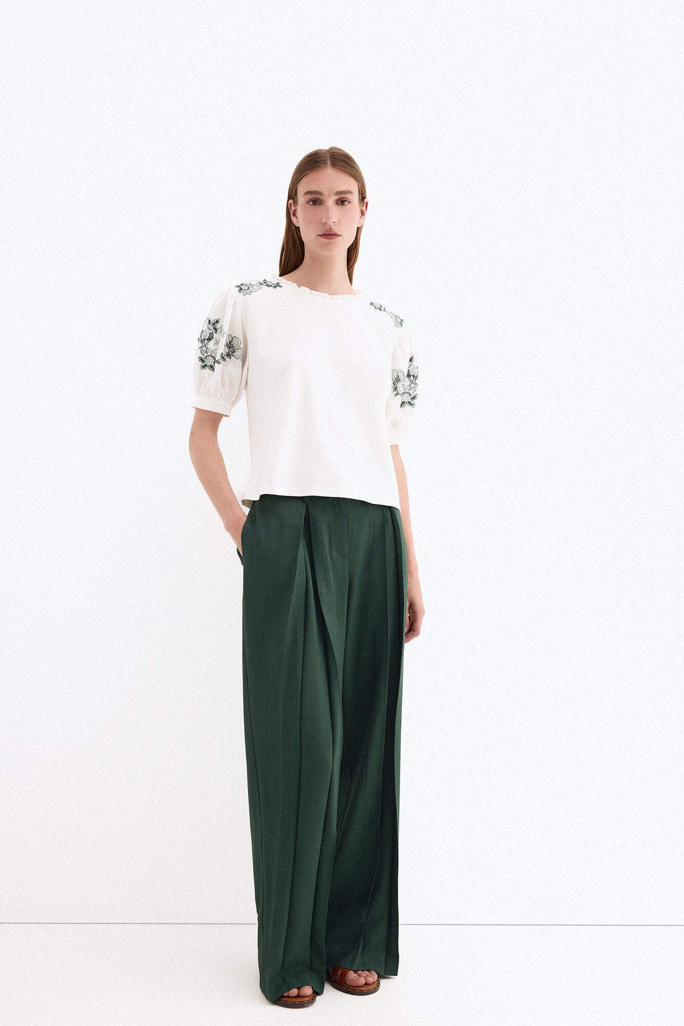 Pedro del Hierro T-shirt combinada com bordados