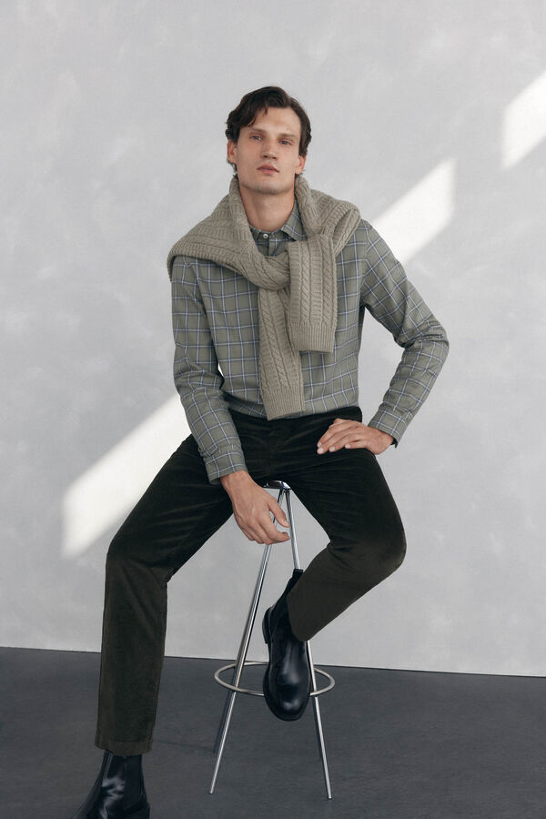 Pedro del Hierro Chino pana gruesa regular fit Verde