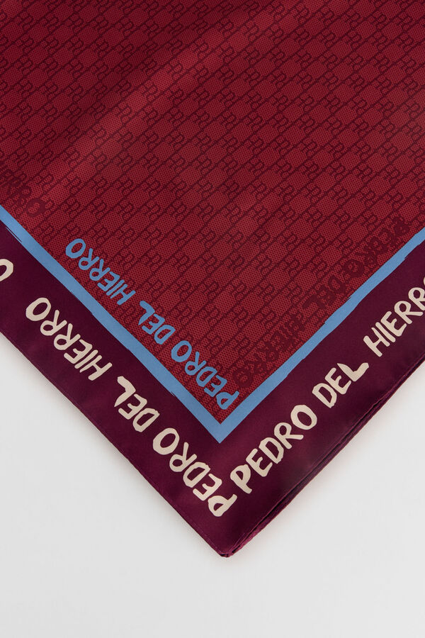 Pedro del Hierro Logo shawl Red