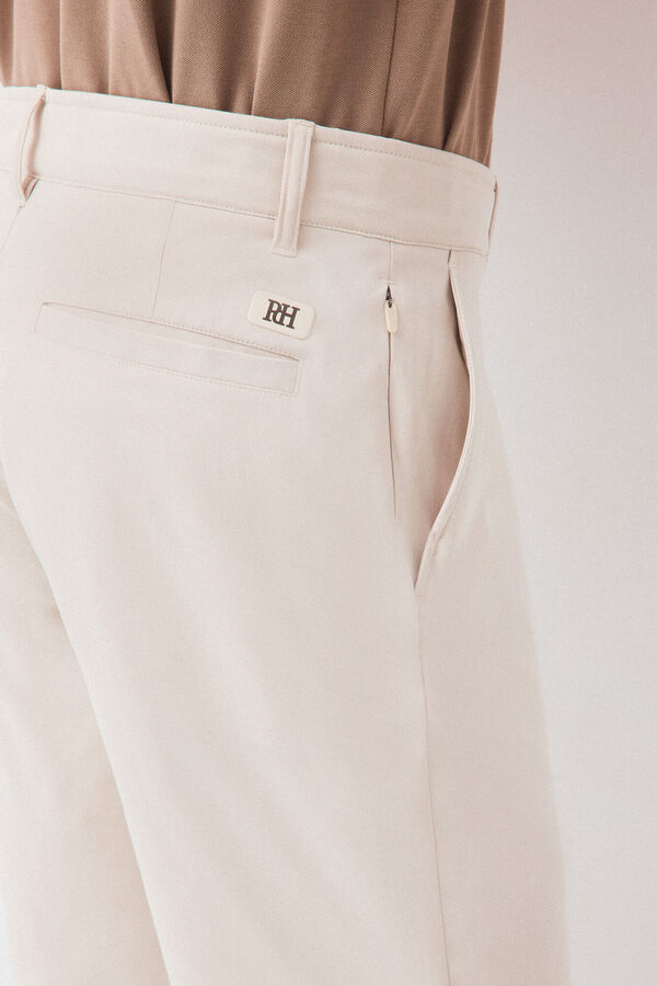 Pedro del Hierro Golf Bermuda shorts Beige