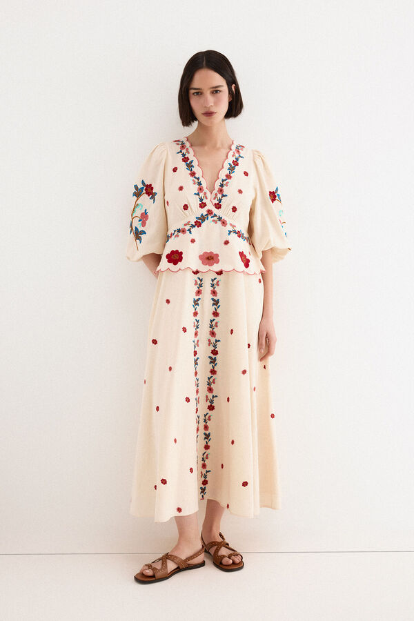 TFP by Tamara Falc&oacute; Vestido bordado Beige