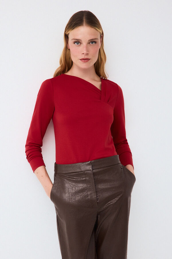 Pedro del Hierro Asymmetric crossover neckline T-shirt Red