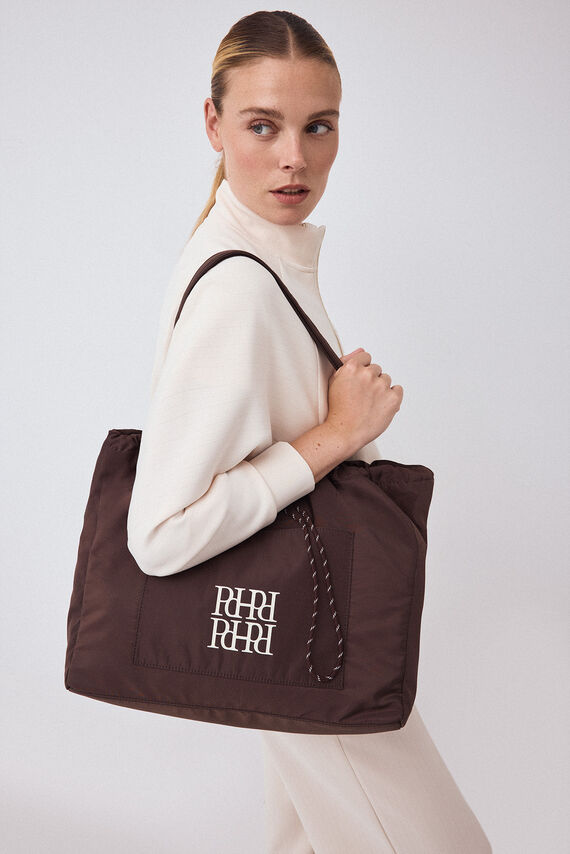 Bolso nylon fruncido