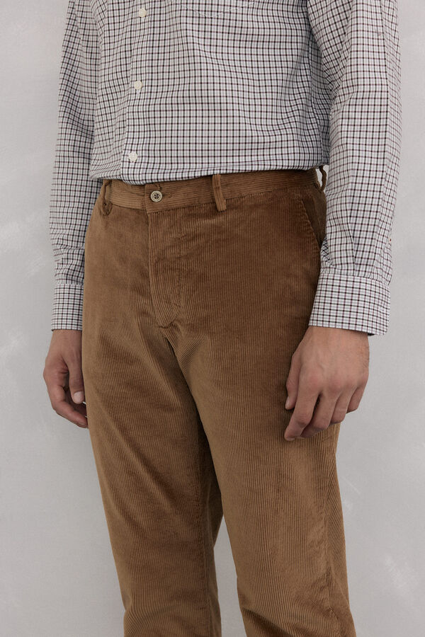 Pedro del Hierro Calça Chino de veludo grossa de regular fit Marrom