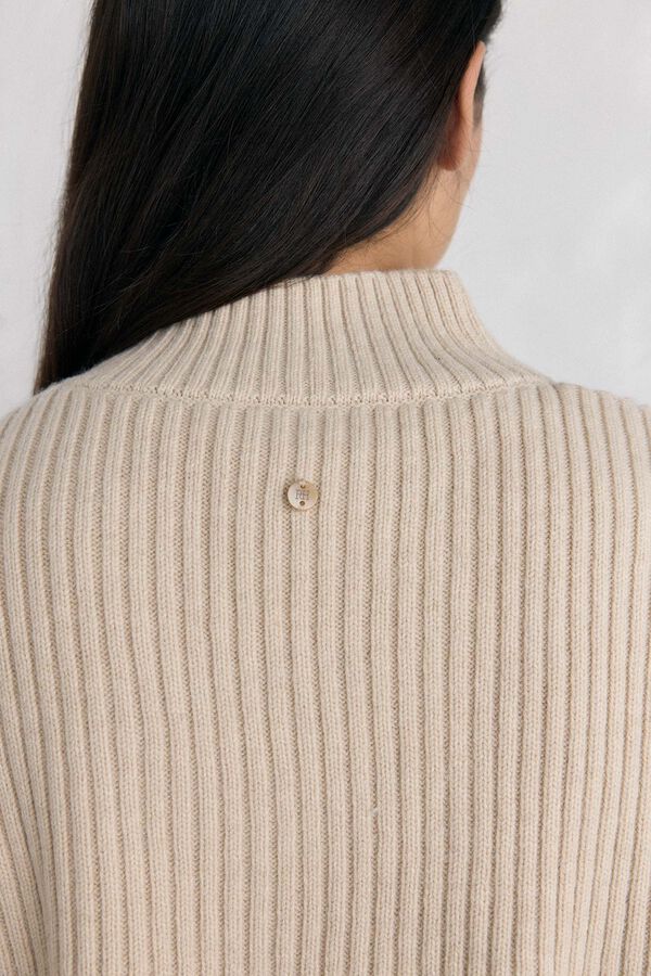 Pedro del Hierro Double jersey and cape garment with ruffle detail Ecru