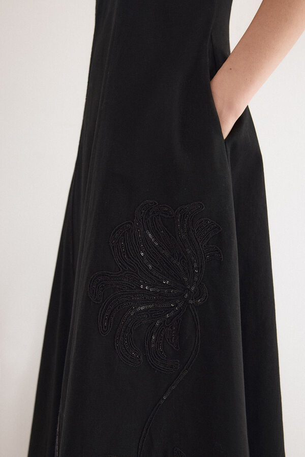 TFP by Tamara Falc&oacute; Floral embroidered dress Black