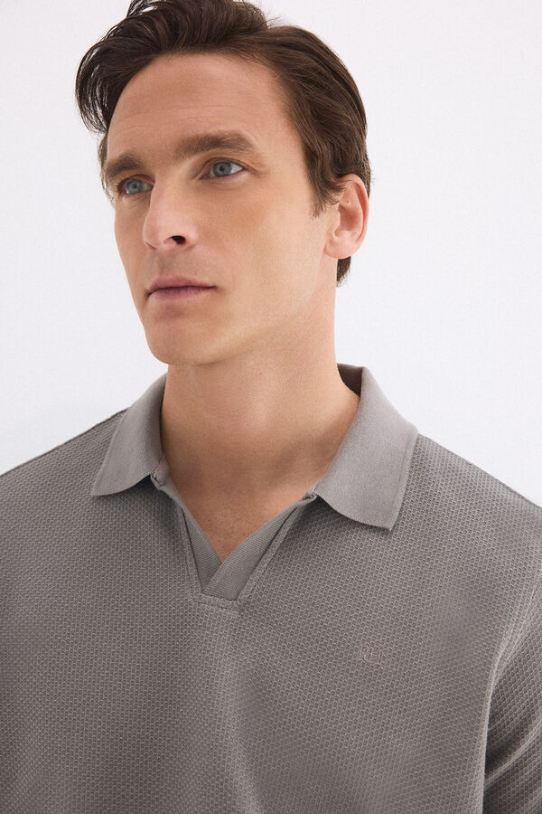 Pedro del Hierro Polo textura Gris