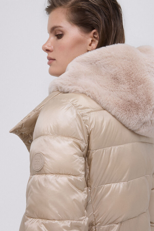 Pedro del Hierro Parka with detachable hood Beige