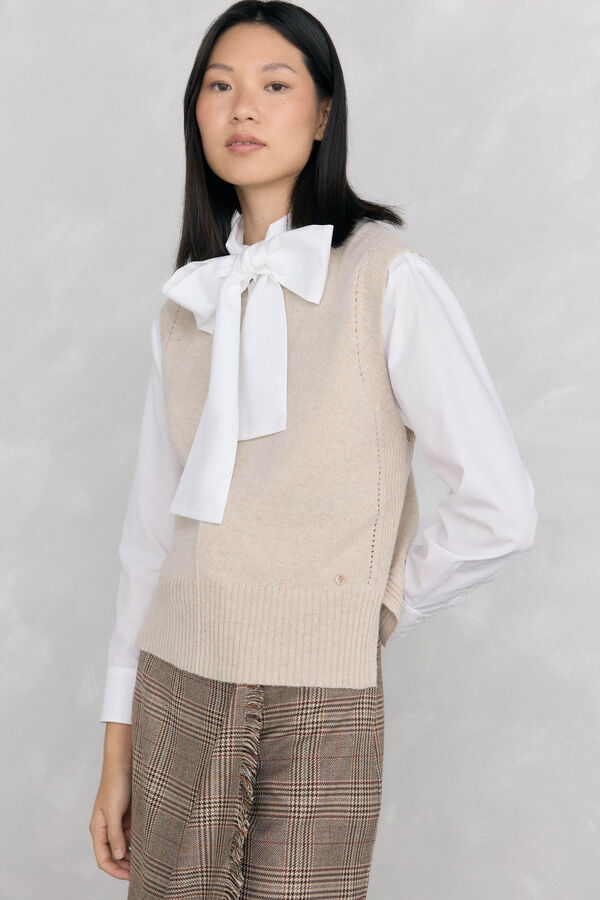 Pedro del Hierro Chaleco de punto lana calados Beige