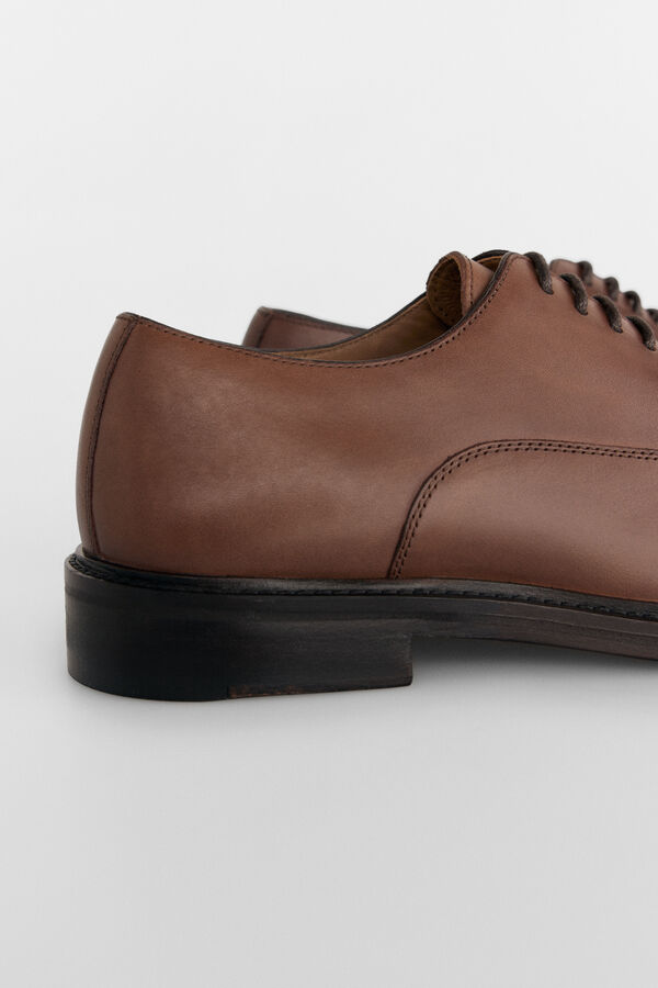 Pedro del Hierro Plain dress shoe Brown