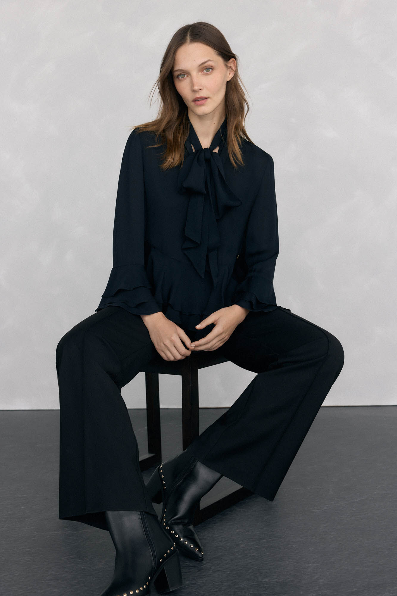 Pedro del Hierro Ruffled blouse with bow