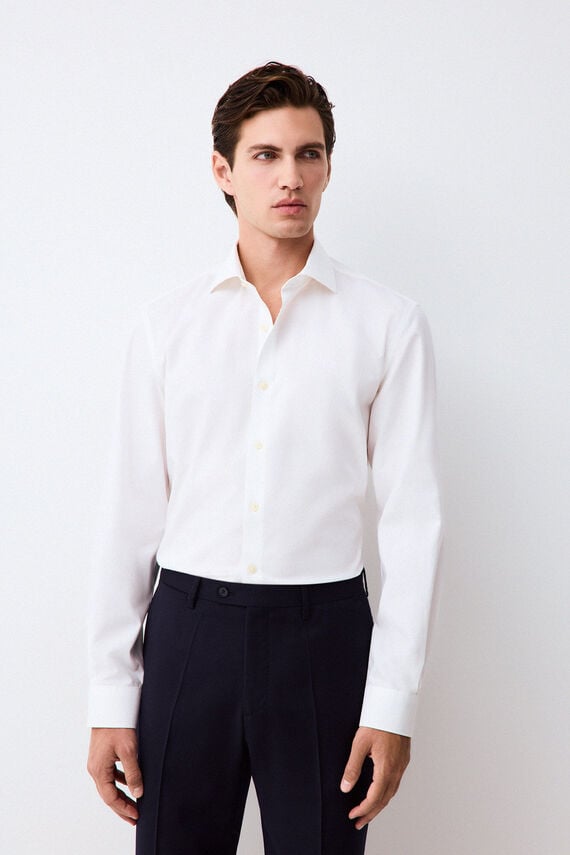 Camisa vestir lisa non iron + antimanchas