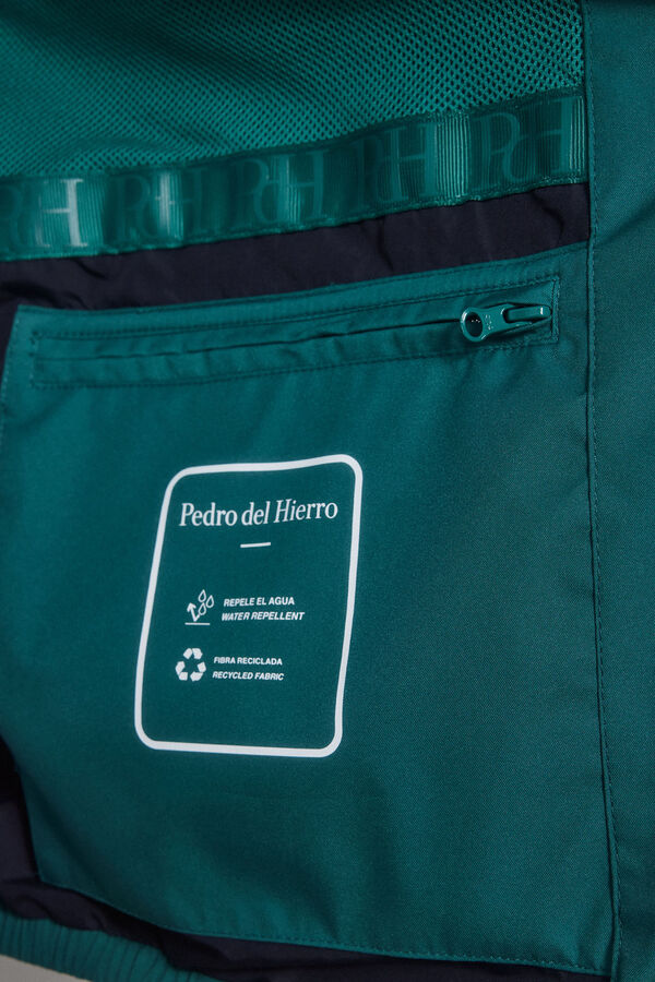 Pedro del Hierro Technical jacket Green
