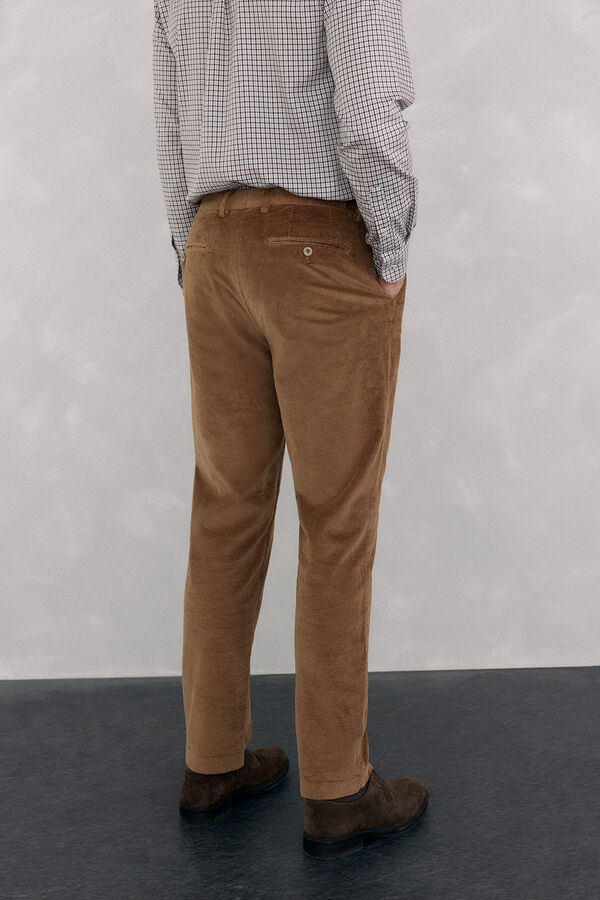 Pedro del Hierro Calça Chino de veludo grossa de regular fit Marrom