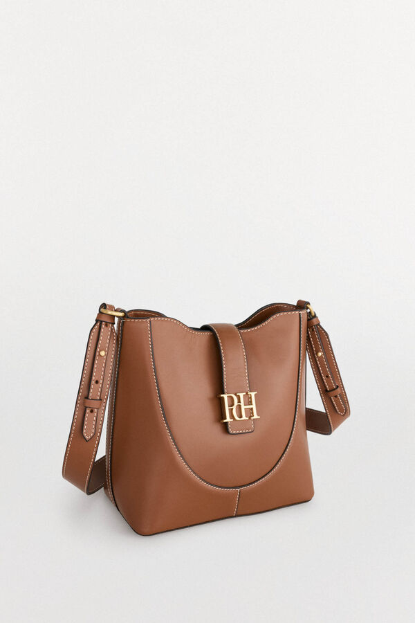Pedro del Hierro leather bucket crossbody Beige